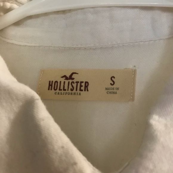 Button up - Picture 3 of 3